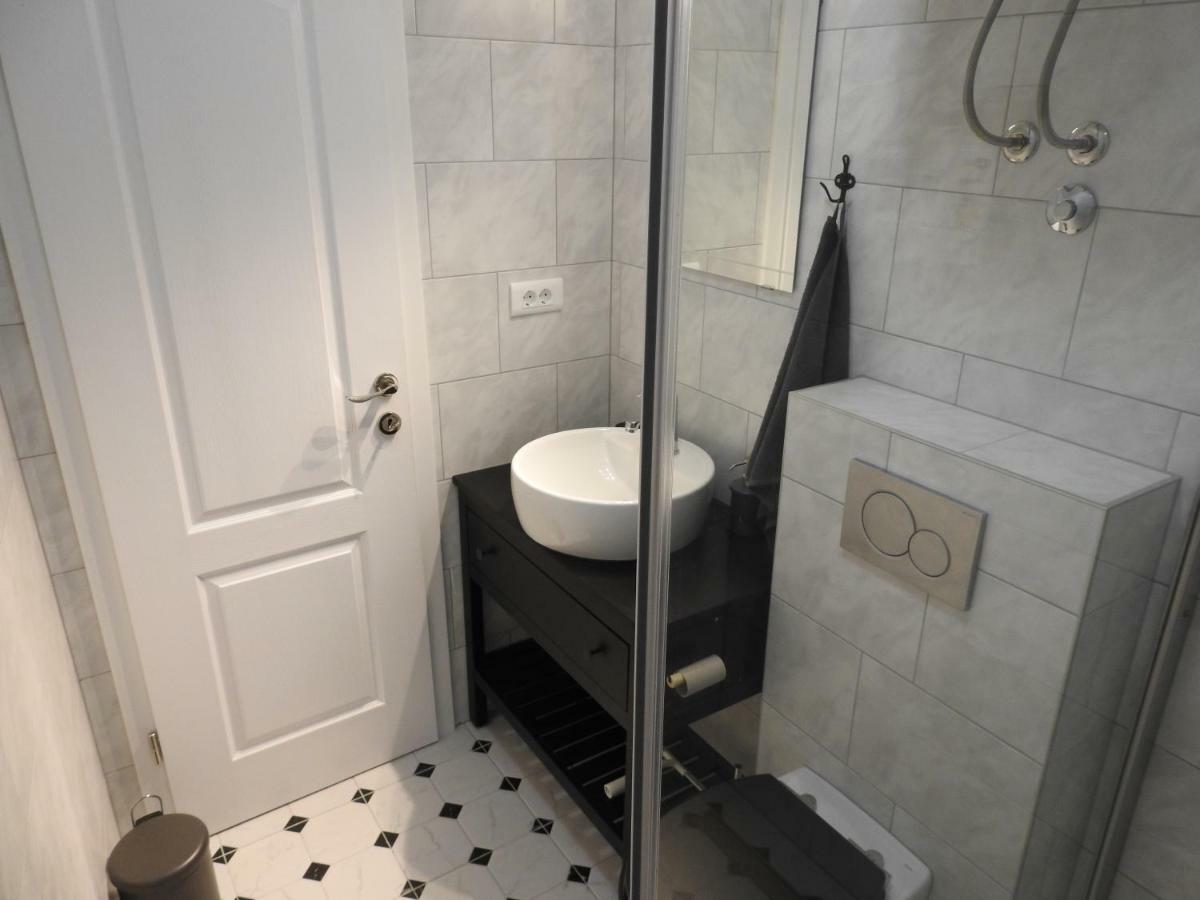 Apartment Antonela Slatine Eksteriør billede